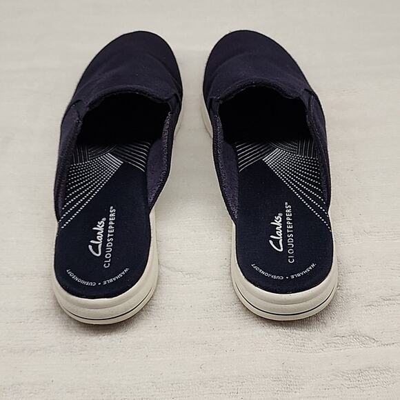 CLARKS BREEZE SHORE MULES DENIM BLUE LADIES SIZE 10 GUC - Picture 8 of 16